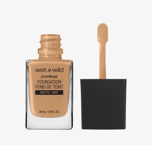 کرم پودر مات وت اند وایلد مدل فتوفوکوس رنگ Desert Beige _ گالری لیلیوم
