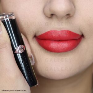 رژ لب مات مگا لست وت اند وایلد رنگ Red Velvet _ گالری لیلیوم